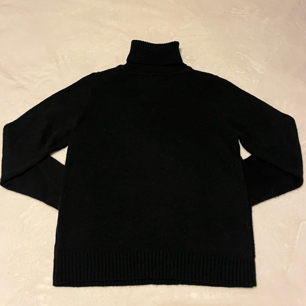 Turtle Neck - Picture 2 of 6